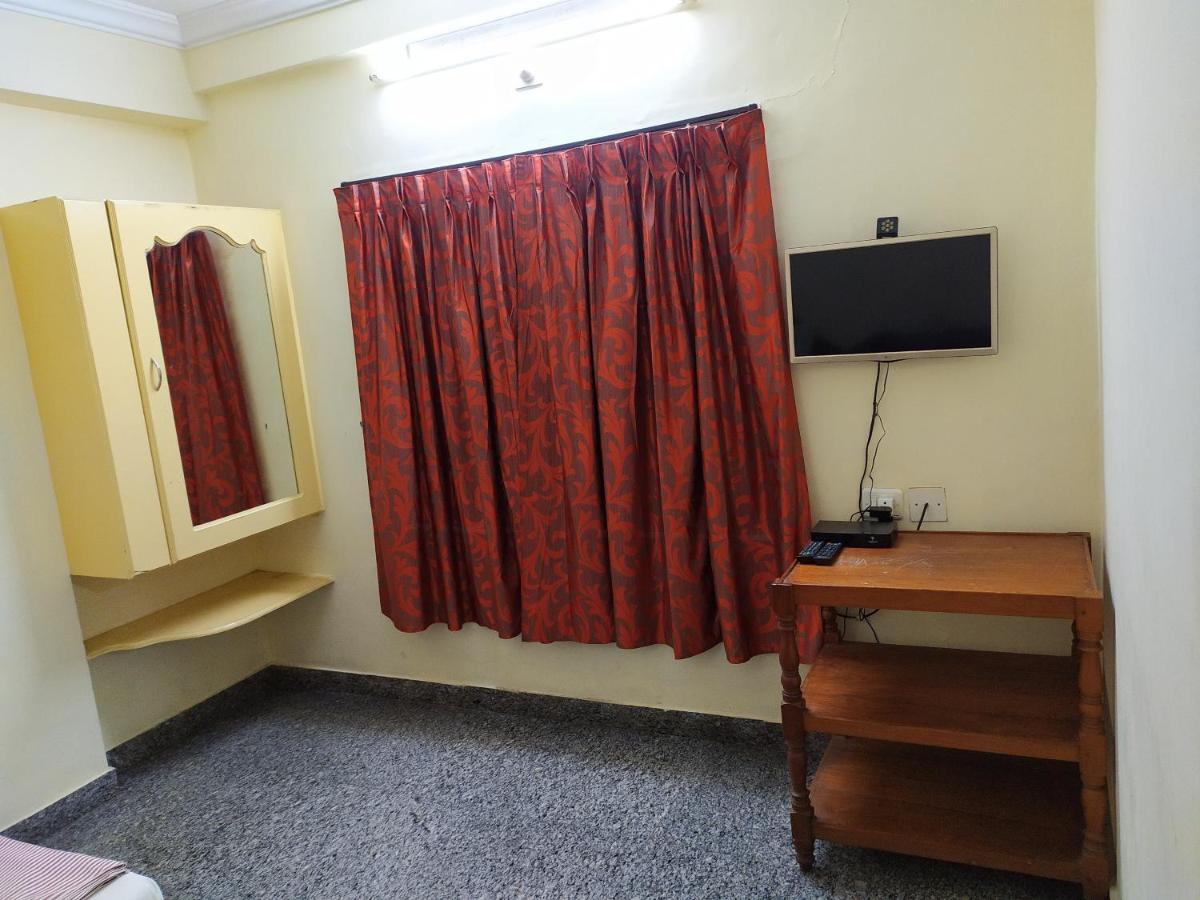 Manjalikulam Tourist Home Thiruvananthapuram Ngoại thất bức ảnh